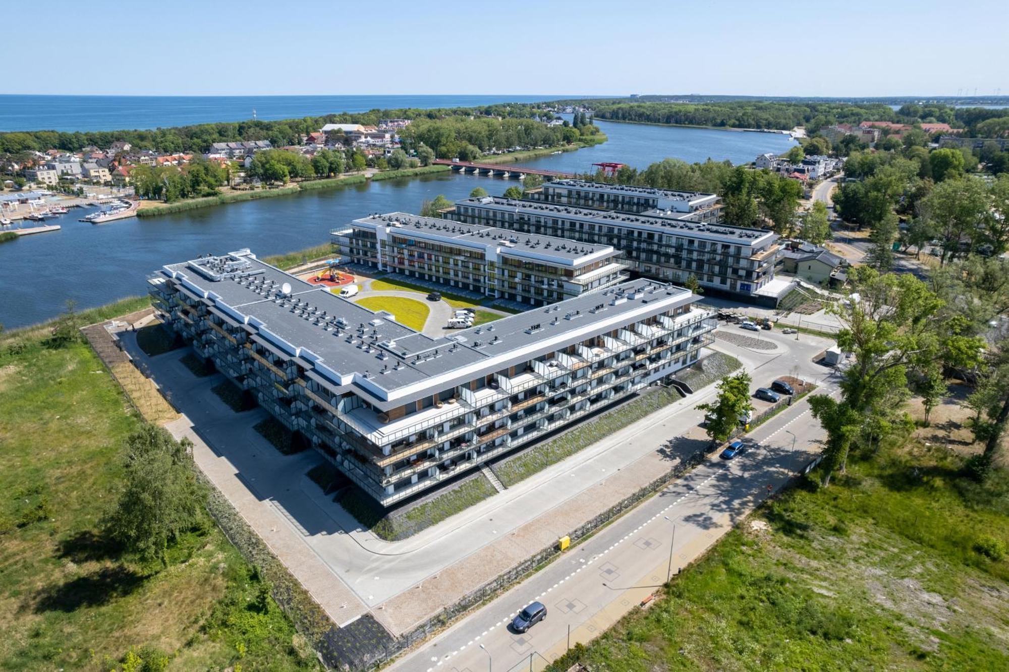 Wellness Resort Apartments Dziwnow Riverfront By Noclegi Renters ภายนอก รูปภาพ