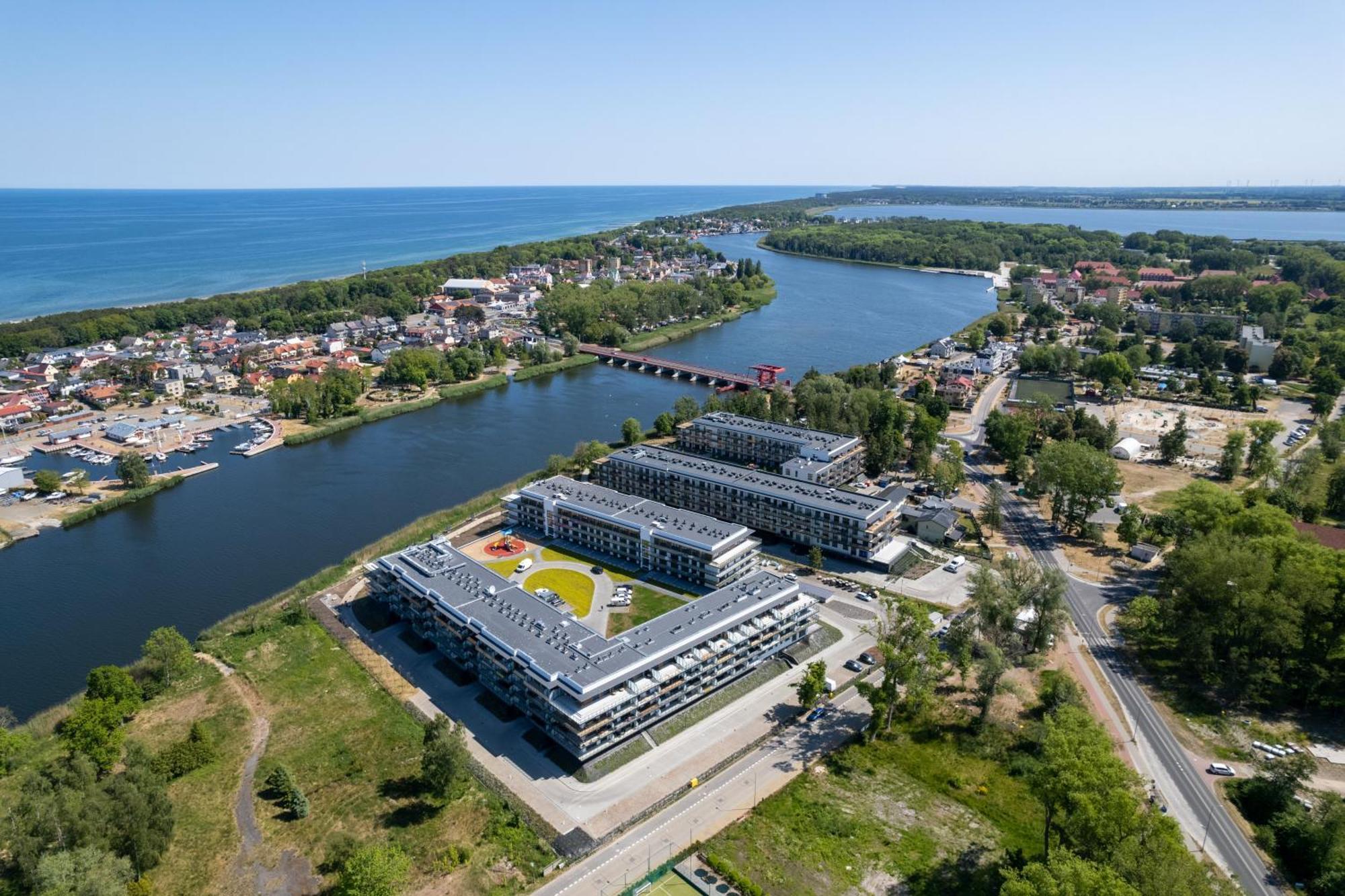 Wellness Resort Apartments Dziwnow Riverfront By Noclegi Renters ภายนอก รูปภาพ